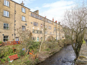 Over-Under Cottage, Holmfirth